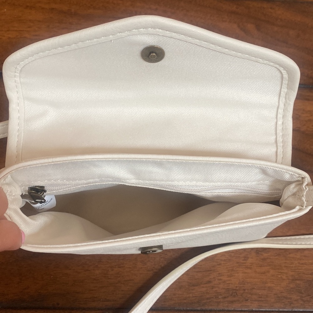 Universal Threads Envelope Purse - image 4